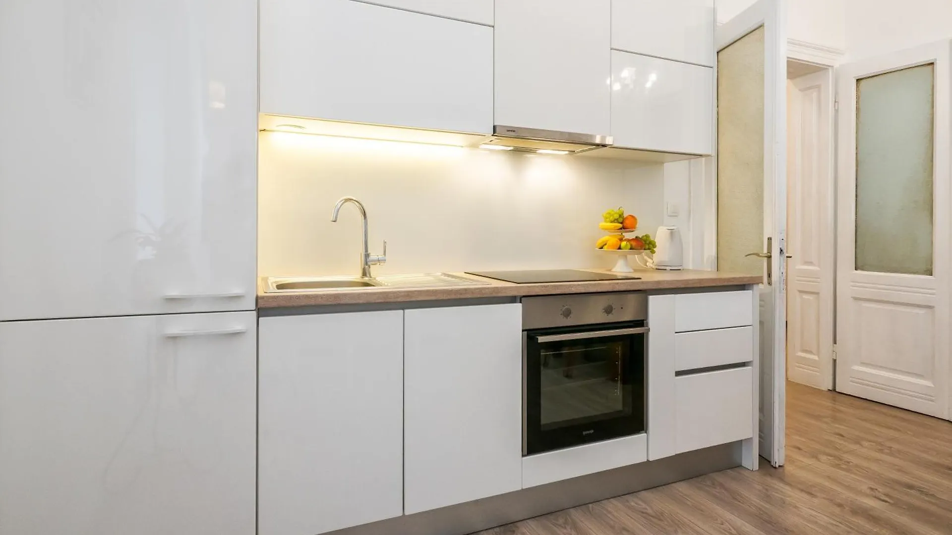 City Center Secession Charm Near National Theatre Split Apartment